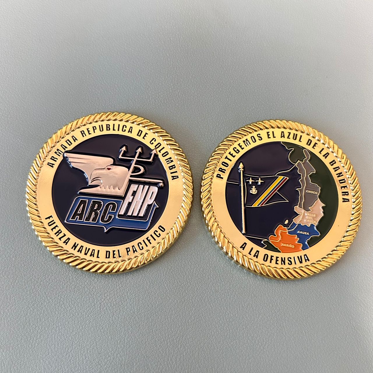 customized challenge coins, custom challenge coins, challenge coins, armada republica de colombia, FNP, fuerza naval del pacifico, protegemos el azul de la bandera, navy challenge coin, navy challenge coins,